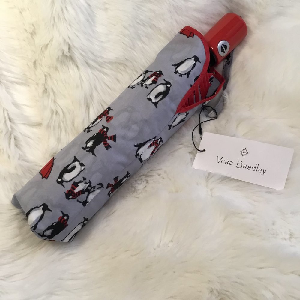 NWT Vera Bradley Playful Penguins Gray Umbrella with Cover Automatic Pop up